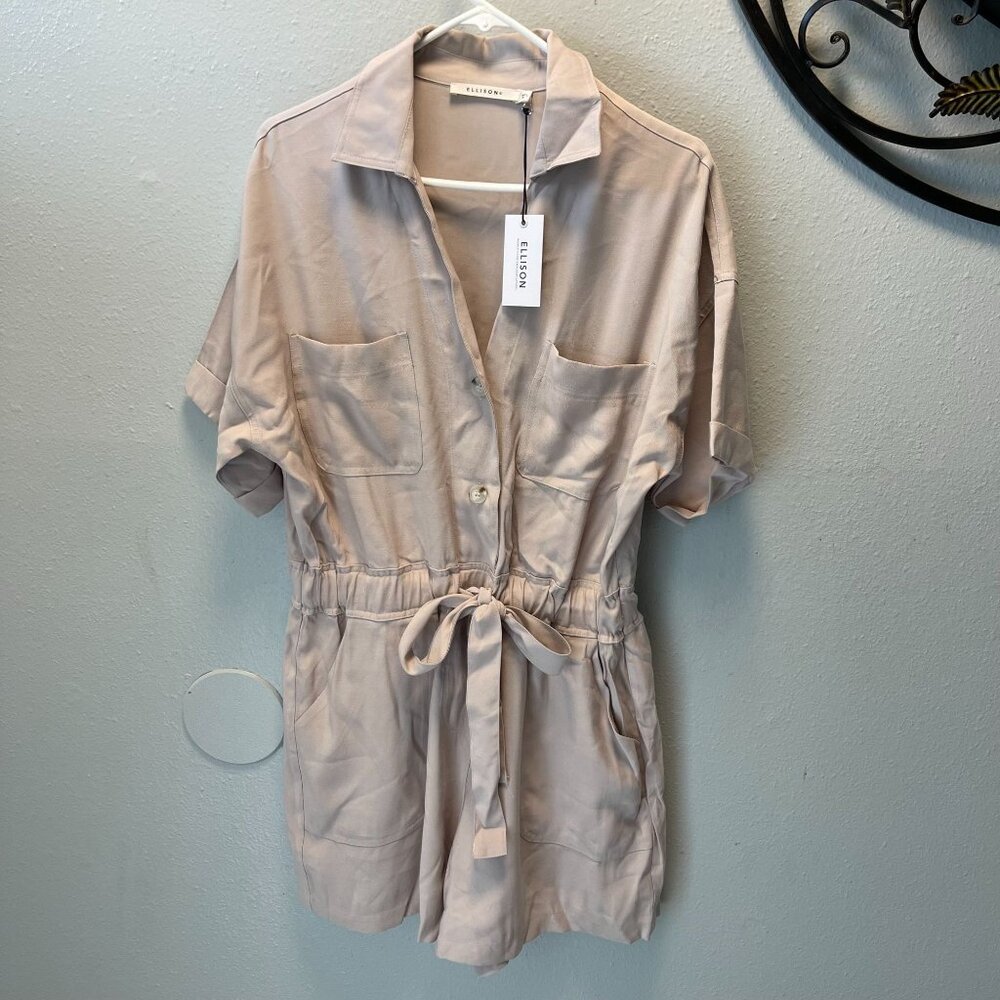 Ellison Beige Short‎ Sleeve Button-Up Romper With Tie Waist & Pockets Size L
